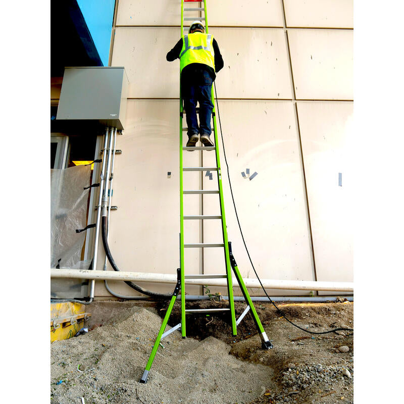 LITTLE GIANT LADDER | Sumostance w/Hyperlite Technology 24' - ANSI Type IA - 300lb Rated, Fiberglass Extension Ladder | #18824