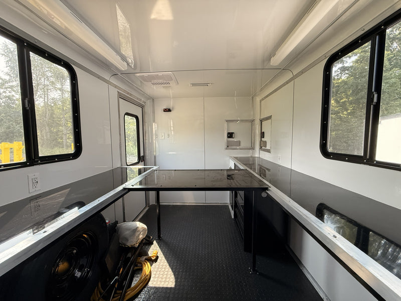 SMG TRAILERS | Self-Leveling Liberty Lift Bucket Lift Fiber Trailer | #LLB-LFT