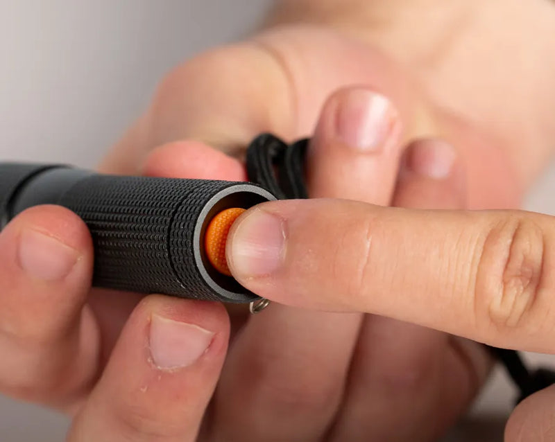 JONARD | LED Flashlight With Zoom Lens | #FL-2000
