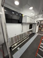 SMG TRAILERS | DISCOVERY SE 8.5x32TA5 Command Trailer | #8.5X32-COMM