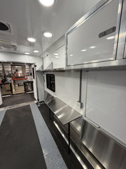 SMG TRAILERS | DISCOVERY SE 8.5x32TA5 Command Trailer | #8.5X32-COMM