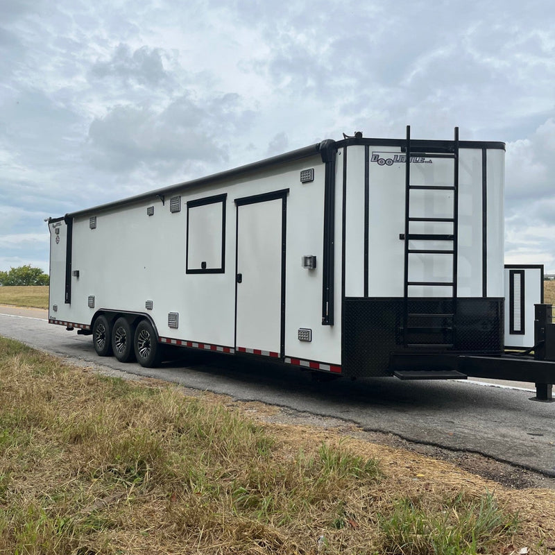 SMG TRAILERS | DISCOVERY SE 8.5x32TA5 Command Trailer | #8.5X32-COMM