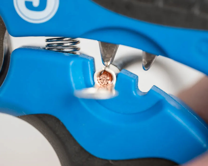 JONARD | Multi-function Kevlar® & Wire Cutting Shears | #KWC-700