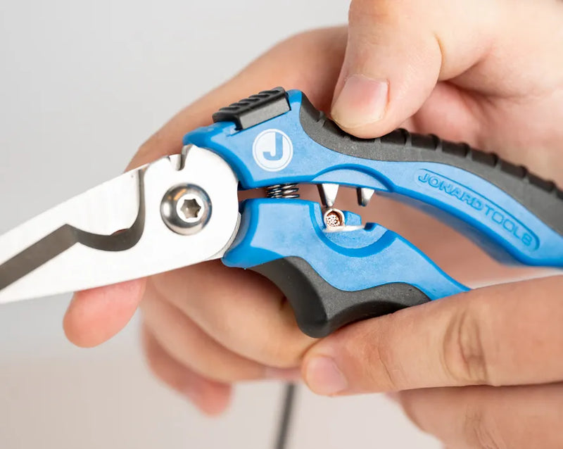 JONARD | Multi-function Kevlar® & Wire Cutting Shears | #KWC-700