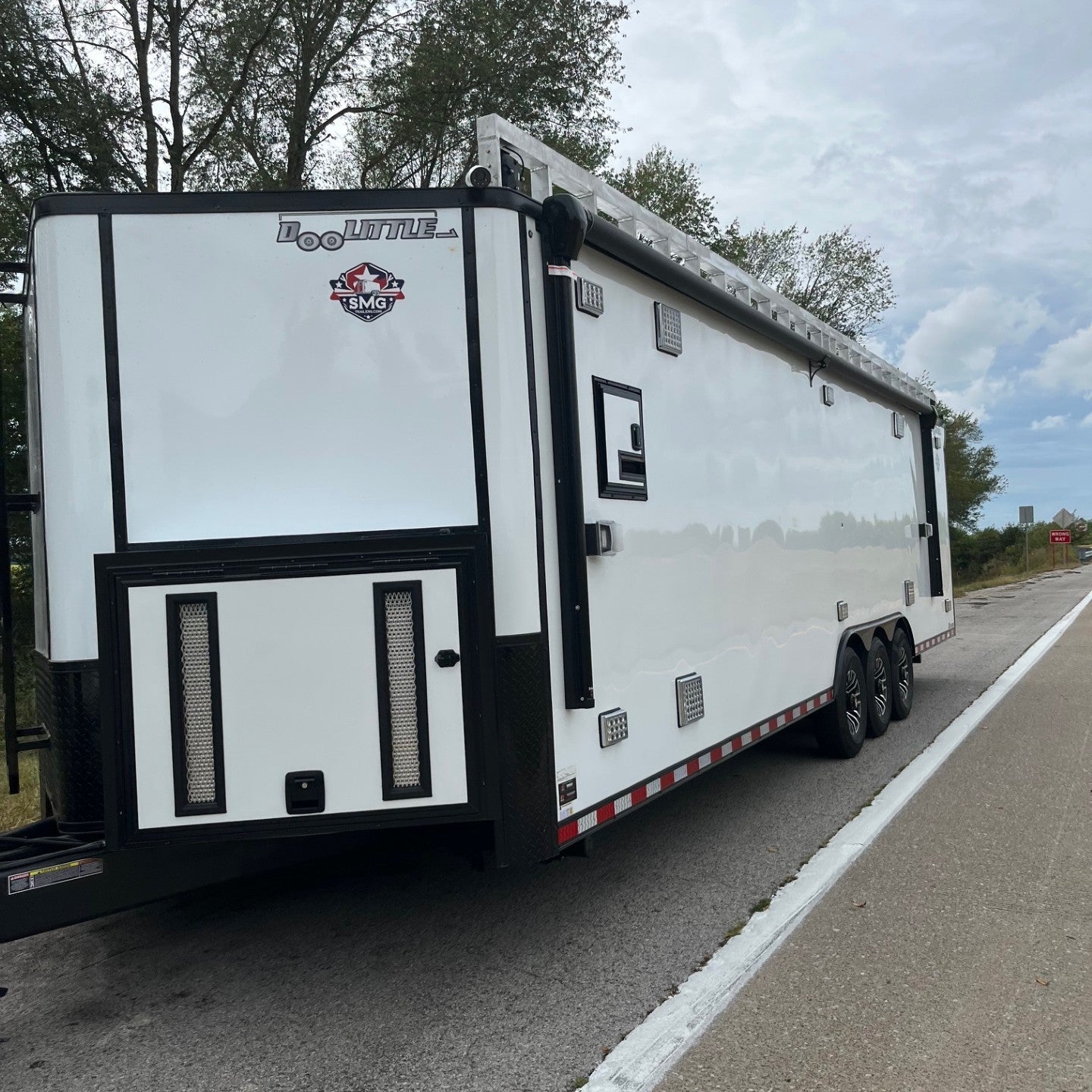 SMG TRAILERS | 8.5x32TA5 Command Trailer | #8.5X32-COMM — Destiny Solutions