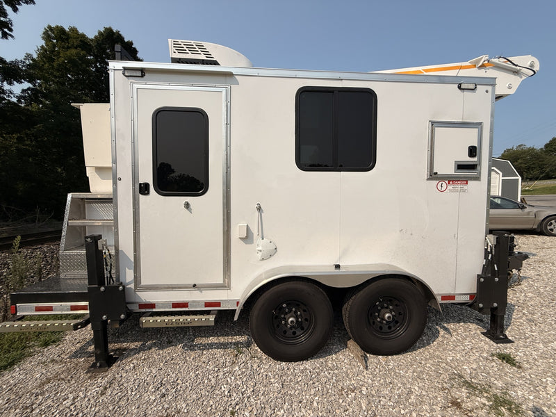 SMG TRAILERS | Self-Leveling Liberty Lift Bucket Lift Fiber Trailer | #LLB-LFT